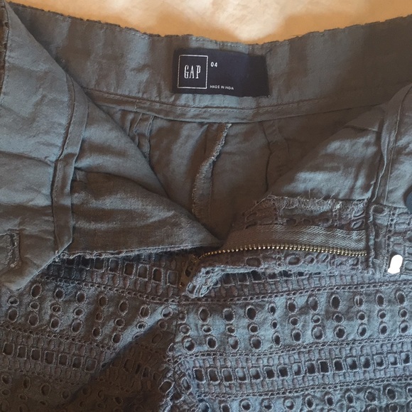 GAP eyelet shorts - Picture 4 of 4